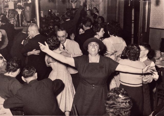 Diezelfde avond nog kwamen de mannen met de witte jassen Denise ophalen.